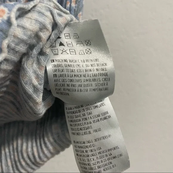 American Eagle Cropped Top Mini Flower Daisy Print Button Down Womens Small S - Picture 4 of 11